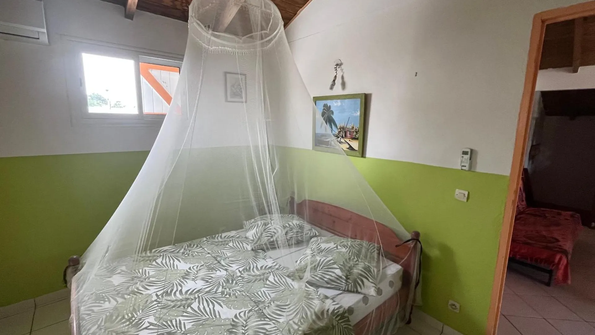 Appartement Chez sidoine à Le Moule Séjour chez l'habitant