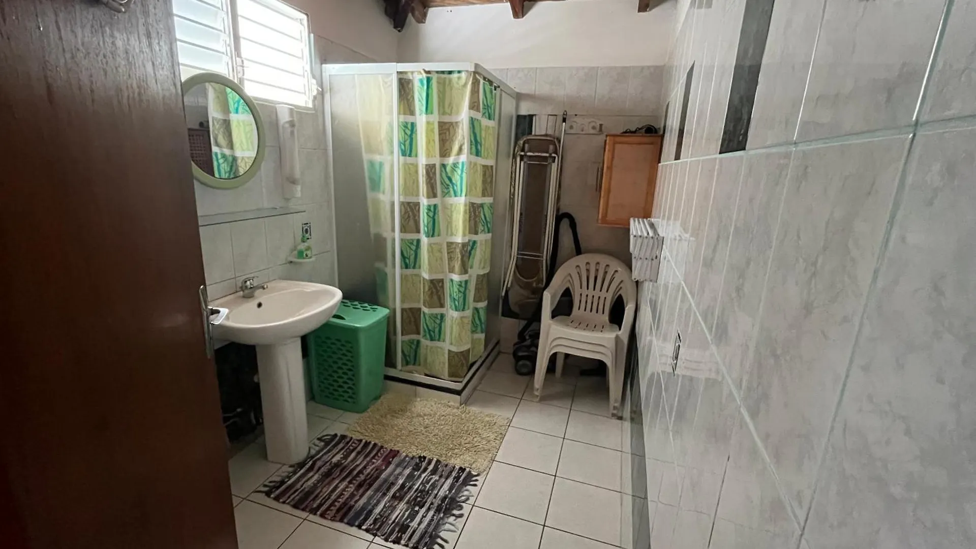 Homestay Berce Par Le Cocotier Meuble 2 Chambres Le Moule Guadeloupe