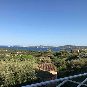 https://les-restanques-bastides-vue-golfe-saint-tropez.fr-provencehotel.com